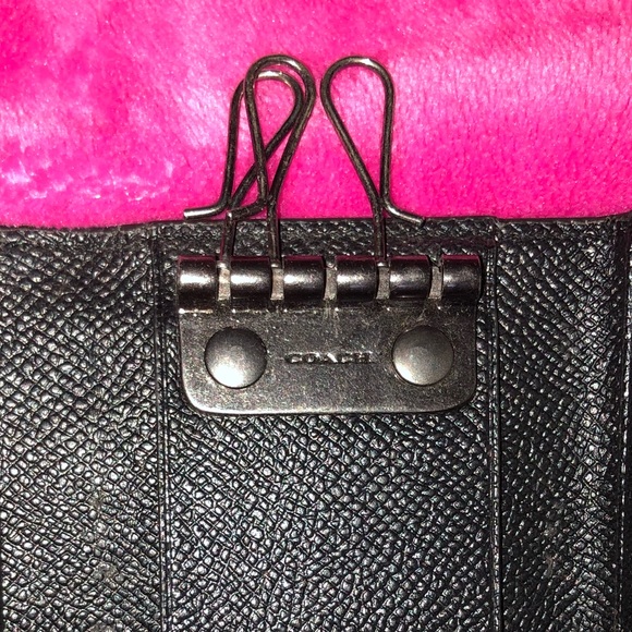 ❌SOLD❌ Coach Key & Card Holder - Picture 3 of 5